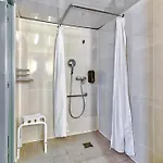 Hotel B&B Hotel Clermont-Ferrand Le Brezet Aeroport Clermont-Ferrand