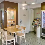 Отель Le Brezet Aeroport Клермон-Ферран
