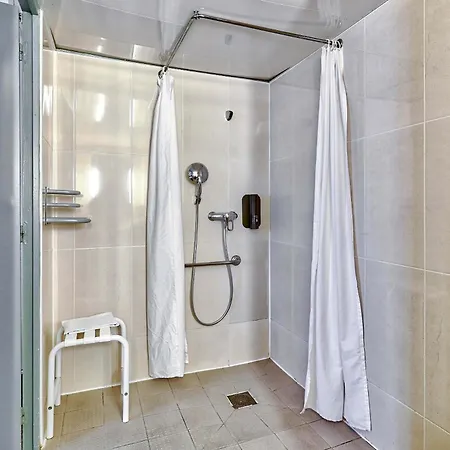 Otel Le Brezet Aeroport Clermont-Ferrand