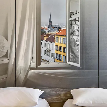 Otel Le Brezet Aeroport