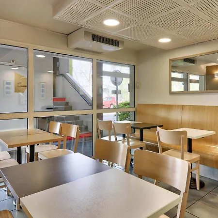 ホテル Le Brezet Aeroport 2*