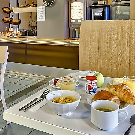 Le Brezet Aeroport Otel 2*