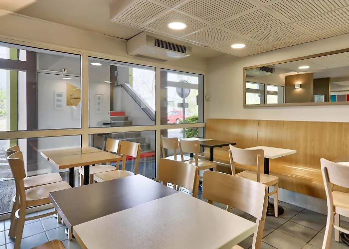 מלון Le Brezet Aeroport 2*