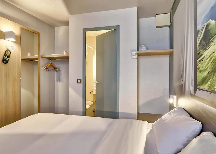 Le Brezet Aeroport 2*