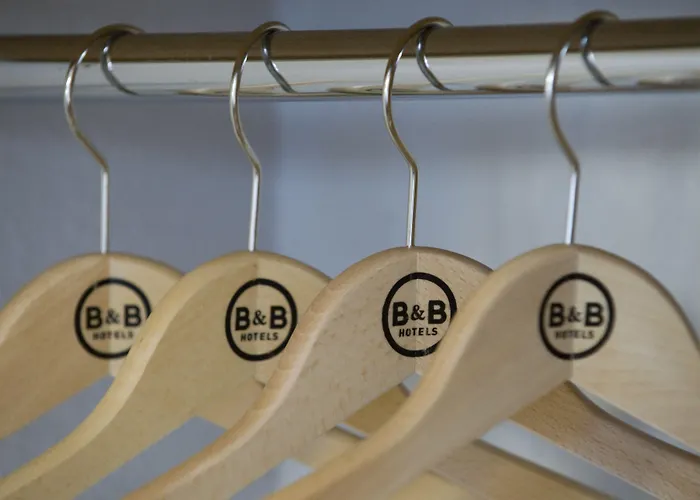 מלון Le Brezet Aeroport קלרמונט-פרנד