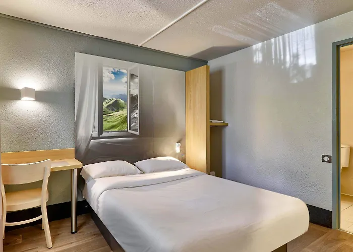 Le Brezet Aeroport 2*