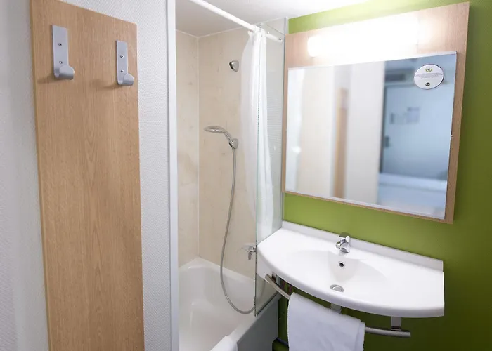 Le Brezet Aeroport 2* קלרמונט-פרנד