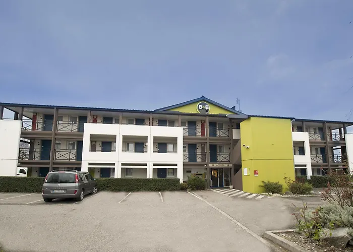 Le Brezet Aeroport 2*