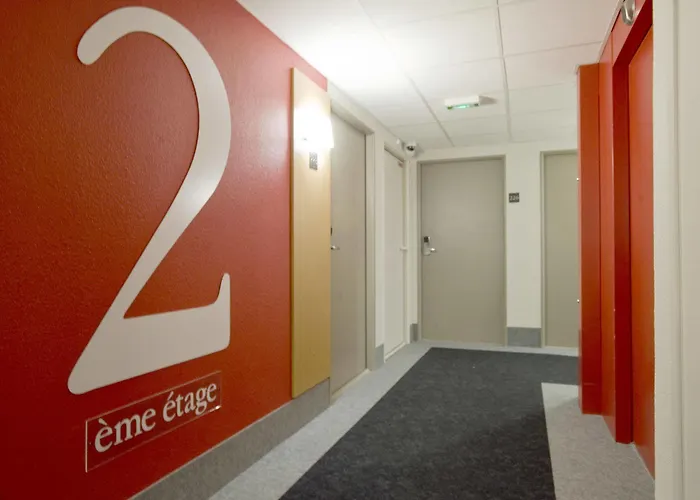 Le Brezet Aeroport 2* קלרמונט-פרנד